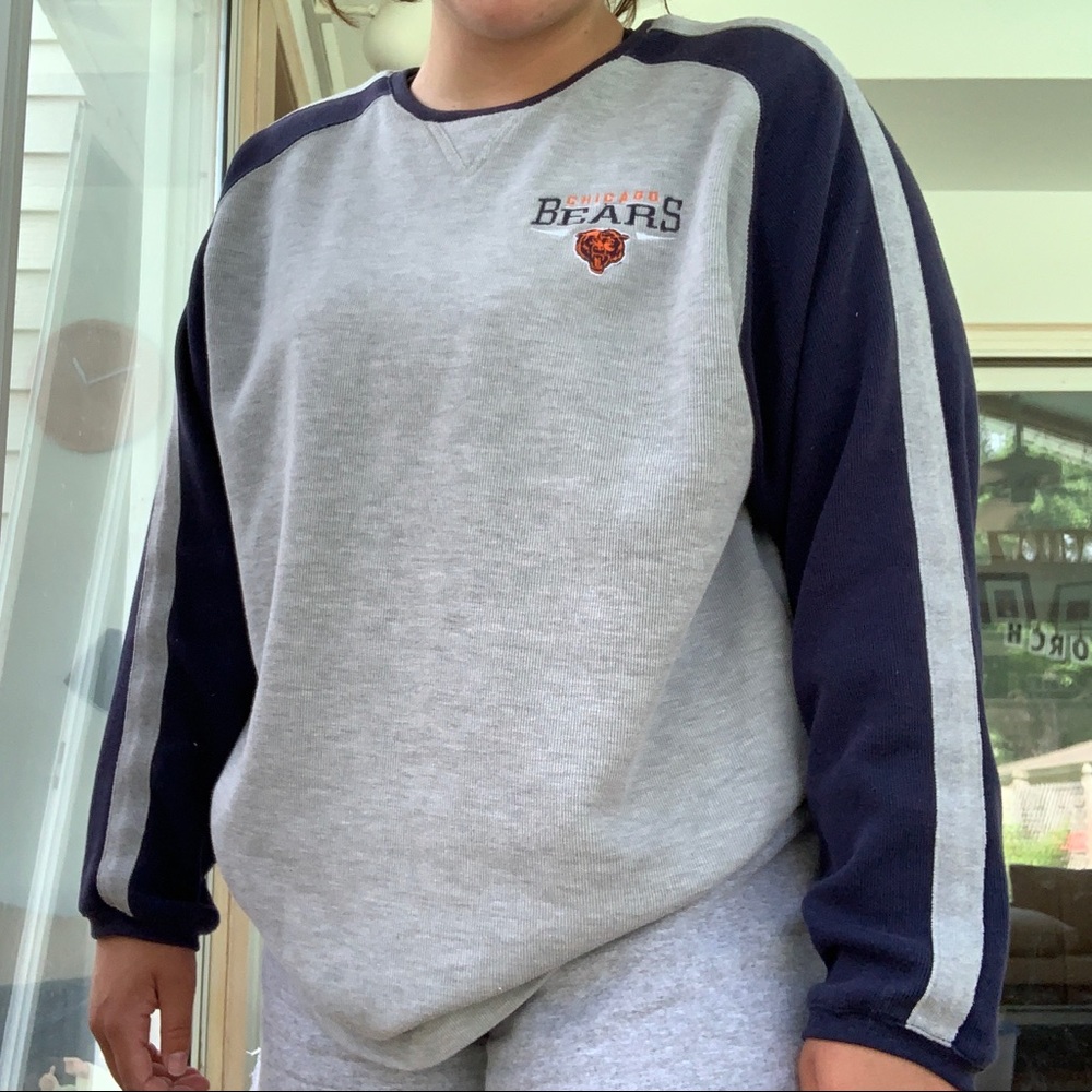 Women’s 2XL Bears sweatshirt in great condition!